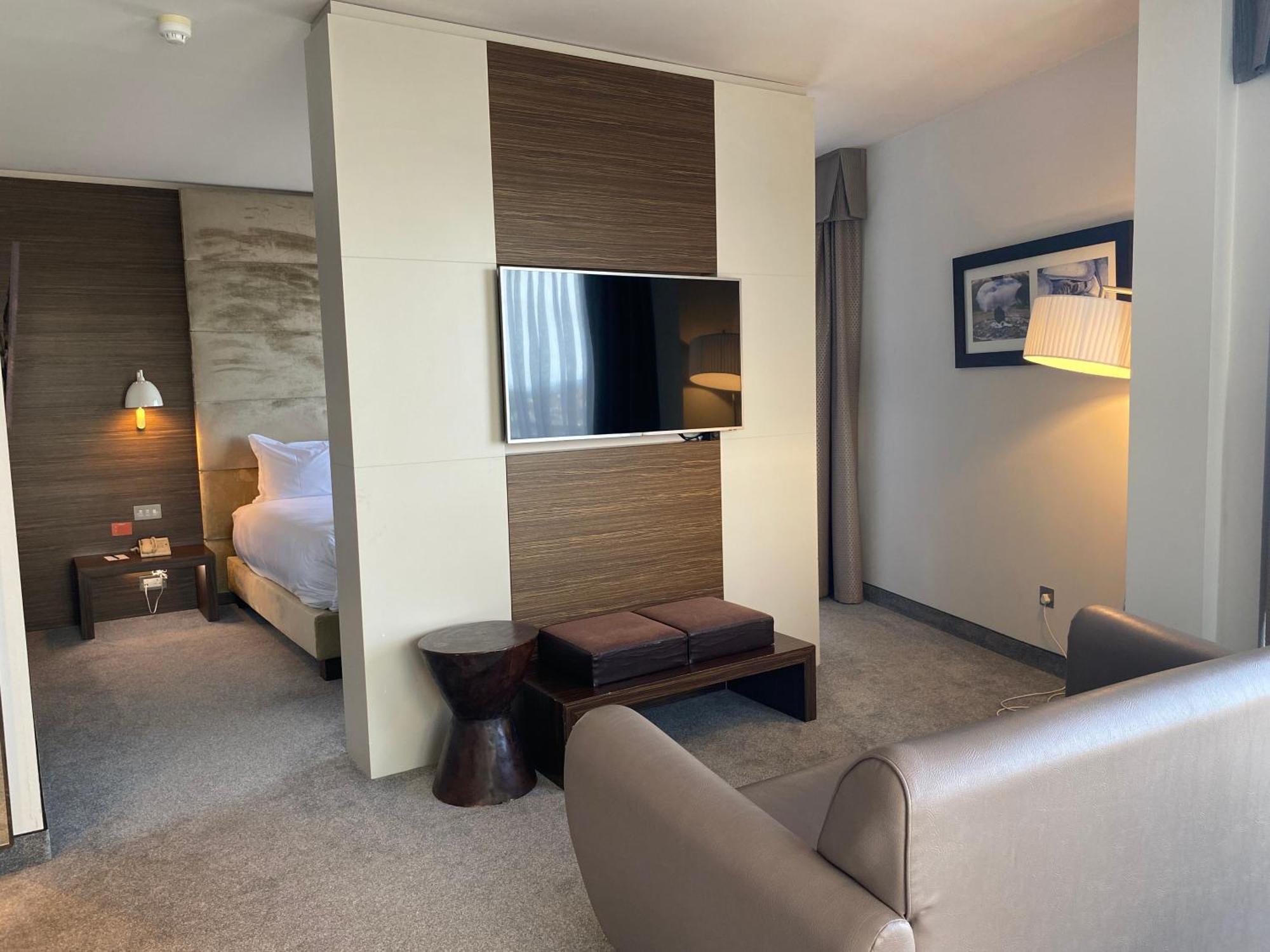 Absolute Hotel Limerick Junction Exteriér fotografie